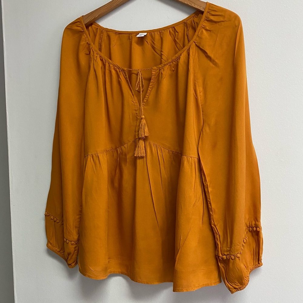 OLD NAVY TOP - XL - Picture 5 of 10